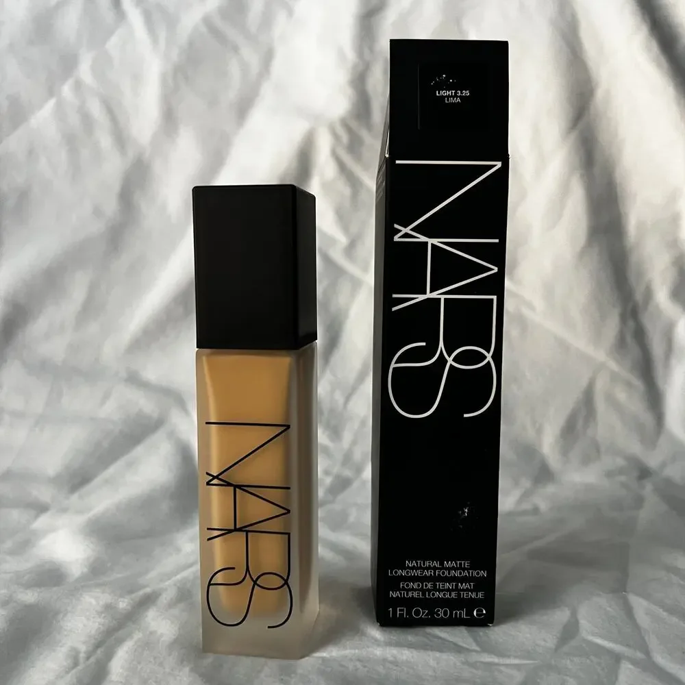 NARS Natural Matte Longwear Foundation | Lima